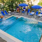 Szálloda Angelino Barano dʼIschia