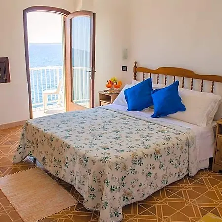 Angelino Hotel